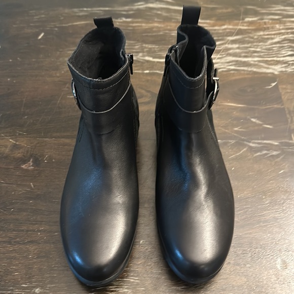 NEW $250 Munro Chestnut black combo leather ankle booties women size 8.5 - Picture 4 of 6